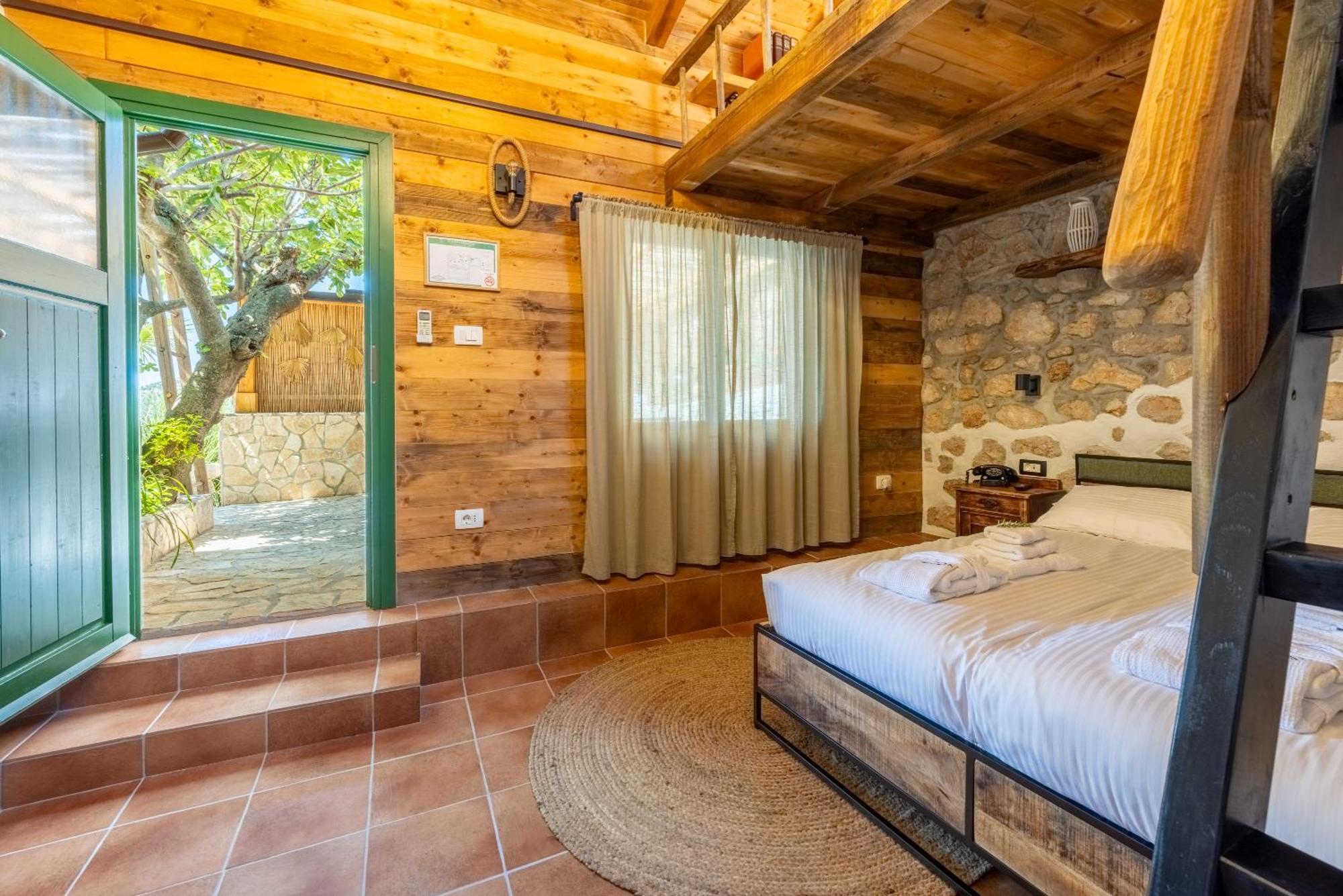 Villa Cocoon - Vacation Home With Heated Pool & Garden Bribir  Bagian luar foto